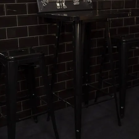 Basement Of O 아파트 *